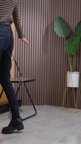 鲨鱼裤为啥穿了不显瘦 ocaZgmnDeQjCeuhnWCbB9PTodKMvmpA1ADAkTI~tplv-dy-resize-origshort-autoq-75:330.jpeg?x-expires=1987642800&x-signature=GoJQCFbJCv3KEJmpSRX3yH3wuX4%3D&from=3213915784&s=PackSourceEnum_AWEME_DETAIL&se=false&sc=cover&biz_tag=pcweb_cover&l=021672285079423fdbddc0100110070e8456ac2e000000e365b53