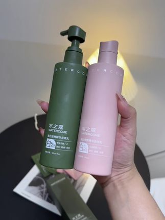 赶紧把家里没啥用的身体乳扔了吧,换成#水之蔻身体乳 能把你养成白月光的!#护肤好物 #水之蔻