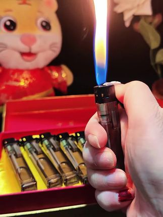 #打火机 #好物推荐🔥 #砂轮打火机 #超便宜超划算 #强烈推荐