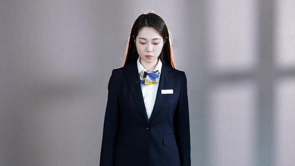 不被定义,无关年龄,每一个她都自带光芒! 三八妇女节,致敬了不起的每一位女性#三八妇女节致敬女性力量 #三八妇女节 #女性力量 #这也能开播 #直播里的她