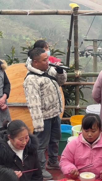 #伙伴计划的正确方式 第一次做知客,你们都在村里混到哪个级别了。#残疾人的生活记录 #抖出家乡味