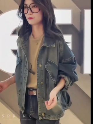 #初秋穿搭 #牛仔外套 #ootd我的穿搭日记 #日常分享 这款牛仔外套女生们看过来!
