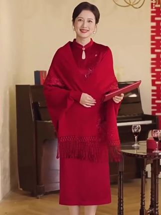 2025新款配旗袍的披肩秋冬婚宴喜婆婆妈妈礼服红色高端外搭 #婚宴披肩 #旗袍披肩 #喜庆披肩 #高端大气上档次这也太漂亮了 #好物推荐🔥