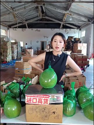 泰国红柚超甜多汁,包邮退货无忧! 水果季来了!泰国进口水果包邮到家,还有运费险哦~喜欢吃的快来看看吧!!#柚子#应季水果#新鲜应季水果#泰国金柚#原来还有这么乖的柚子