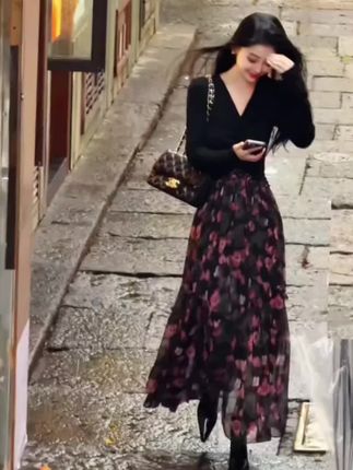 2025早秋新款百搭气质轻奢感高级感高腰印花拼接长袖碎花连衣裙女#早秋新款#气质百搭#高级感穿搭#碎花连衣裙#印花拼接长袖