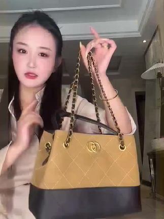 小香风25A麂皮托特包包大容量链条水桶包流浪单肩斜挎包 #包包推荐# 百搭包包 #包包控# 便宜喽嗖 #包包种草