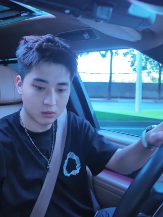 我还是那句话 做人没必要太正常#揽胜 #vlog日常 #張碩