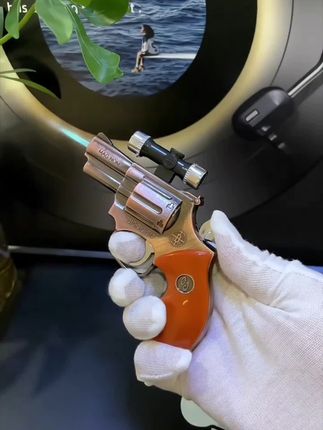 创意左轮打火机艾特你想艾特的人#创意 #奇葩 #好东西一起分享 #玩个很新的东西 #好物推荐🔥