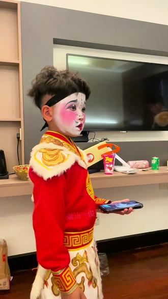 非遗英歌舞走进小梅沙 2025央视春晚的小时迁,他来了,与你在小梅沙不见不散 #非遗贺新春 #非遗传承 #非遗过年dou来播 #南山英歌小时迁 #抖音二创激励计划