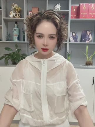 人这一生究竟能有几个瞬间!心是热的 话是真的 爱是不必衡量的#热门音乐#今生最爱dj #手势舞