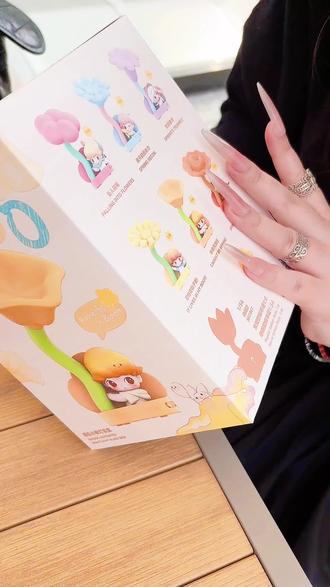 最狼狈的一次开盲盒#泡泡玛特盲盒 #dimoo #dimoo瞬间奇迹 #dimoo小夜灯 #泡泡玛特