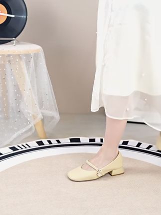 穿上这双百搭玛丽珍鞋,轻松换季不怕不合脚! #百搭女鞋 #好穿又好搭 #脚宽脚胖都可以 #好穿不累脚 #软底软面穿上超舒服