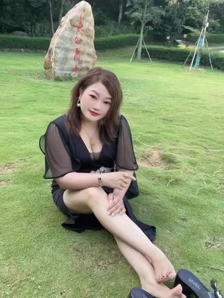 #景区打卡 #登上山顶看美景