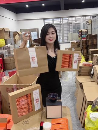 武夷壹号,好喝不贵,经济实惠~ 拍两盒,送礼袋,再送主人杯,快来试试看吧^_^#岩茶#武夷岩茶#召唤茶友