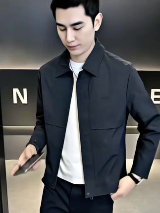 V/雅鹿春秋季外套男士新款商务休闲翻领夹克潮流时尚百搭刺绣上衣#时尚穿搭 #男生穿搭 #夹克外套 #春秋新款 #休闲男装 @抖加🔥上热门🔥dou+🔥热点宝