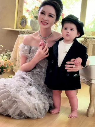 不用水都可以直接洗脸,小孩都都可以用的洁面慕斯#盈公主和阿迪的混血儿