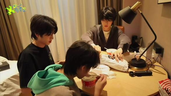 #张桂源 #张函瑞 #陈思罕 幻视一家三口呀!#桂瑞