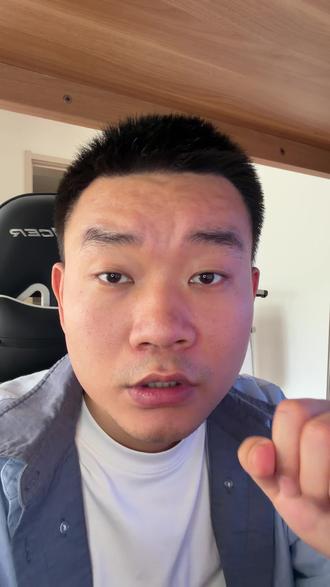大阔折上面这个细节,我觉得无敌了。 华为在细节方面的把控,已经可以比肩苹果了。#华为PuraXMax#大阔折一用就爱#数码科技#华为手机#阔折叠阔感生活
