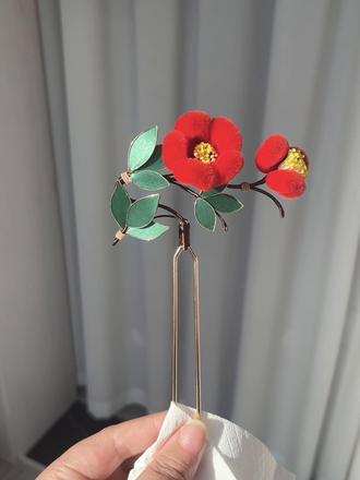 上一个视频都说花朵太多了
那这个应该简单了吧
扭扭棒发簪教程分享,一起做起来吧
#扭扭棒 #扭扭棒发簪 #仿绒花发簪 #发簪