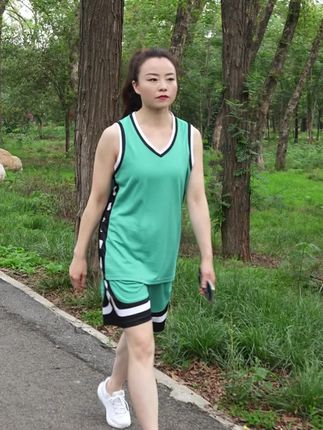 夏季男士薄款速干宽松运动套装,跑步晨练吸汗透气更适合热爱运动的你#户外运动 #跑步装备 #运动套装 #夏季新款