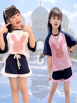 #高品质童装 #女童穿搭 #生女儿就要这样穿 #潮童穿搭 #女童套装