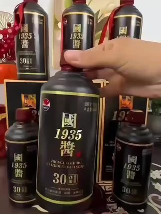 夸孩子也是一门学问要用对方式,不然只能适得其反。#亲子教育 #育儿 #家庭教育 #父母课堂 #干货分享