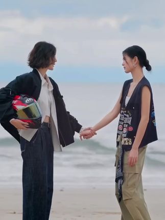 副cp终于在一起了 #Queendom #女神之境 #一觉醒来竟变成我的对家 #泰百 #la