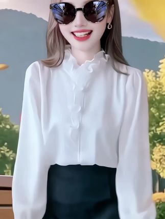 #优雅气质 #减龄气质 #谁穿谁漂亮 #高级感穿搭 #时尚减龄穿搭