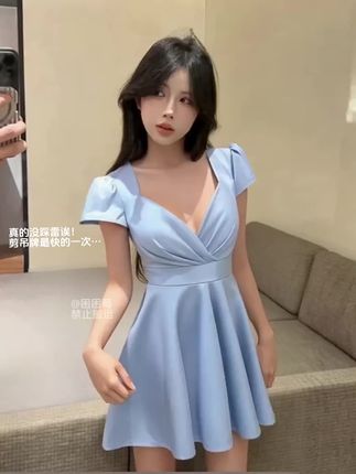 #甜美穿搭 #连衣裙 #高级感穿搭 #甜美穿搭 #小个子穿搭