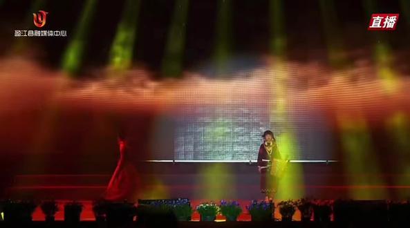 以匠心呈秀,愿此间美好深入人心,希望我的制作让大家印象深刻
这场展示秀,是我予景颇文化最诚挚的祝福,亦是对世间安宁最真切的祈愿。祝愿盈江越来越好!
当烽火扰了岁月,方知和平之重、文脉之珍,景颇文化走向世界,从来不是独行的奔赴,而是以民族之美凝合和平之力,步履徐行,亦步履坚定。
以景颇之美,承和平之愿,愿民族文化生生不息,愿世间美好岁岁长安。景颇心有所向,未来可期。来日方长,旺旺赞赞!!
#盈江目瑙纵歌节