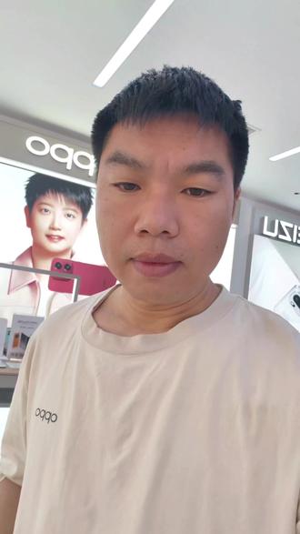 超感玩家 k15Pro 炫酷的设计 每个人都可以设置私人定制版 ,炫酷的24色呼吸灯 让我们每个人拿在手上都会非常的灵动 。 如何设置,跟着我的视频操作起来?关注我,了解更多手机,手表、平板使用小技巧 #OPPO陕西#OPPOK15Pro系列
#oppok15pro系列 #OPPOFindN6#无感折痕看陕西