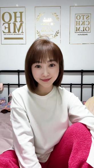 解决问题和平复伤痛的唯一方法就是直面它,感谢大给我的安慰与鼓励,感谢每一个陌生人给予的善意和温暖。我会很快好起来的,你们的开心果会很快回来的,等我哦!!#治愈 #陌生人的温暖 #陌生人的善意