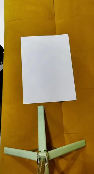 小小的船 弟弟教大家折小船#手工折纸 #手工 #折纸教程 #喜欢折纸的燃宝