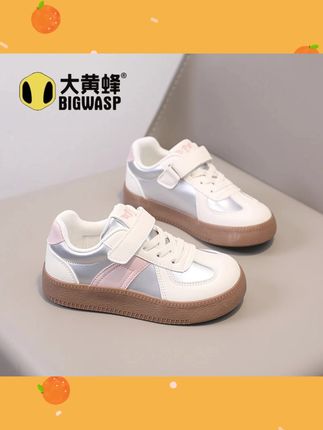 大黄蜂秋季新款儿童低帮休闲板鞋#休闲板鞋 #早秋穿搭 #宽松休闲 #运动鞋 #舒适透气