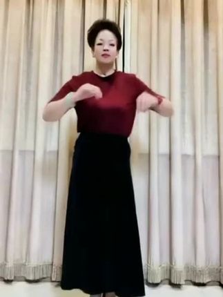#上热门 生命在于运动一起锻炼吧 ,越跳越开心 越跳越健康 美美哒跳起来