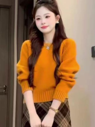 慵懒风圆领简约纯色毛衣女宽松2025秋冬韩版休闲百搭套头针织长袖