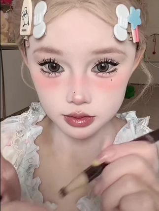 喜欢画雀斑 点痣的姐们一定要试下这支点痣笔 #泪痣 #雀斑妆 #点痣 #美妆 #分享妆容