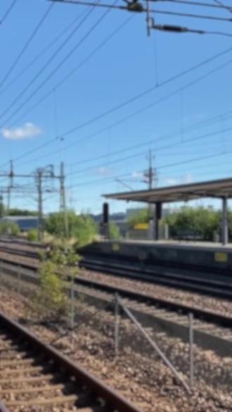 六安至安庆铁路将于本月底正式开工建设。#大别门户霍山 #高铁站