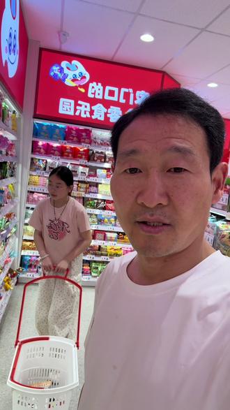 从她妈妈不在了,不管我付出多少总觉得亏欠两个孩子#父女日常 #影子组合夫妇 @高空杂技张凯