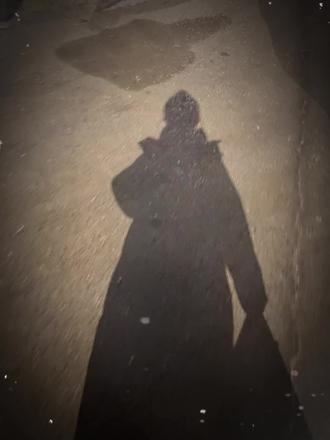 “其实有一种女孩儿,她天生就不适合谈恋爱,因为她需要很多很多的爱,她需要一遍又一遍的确定对方是爱自己的。她情绪也不太稳定,经常多愁善感,总是处在一种自愈又崩溃,自愈又崩溃的状态中,因为共情能力太强”#情感语录#双鱼座女孩