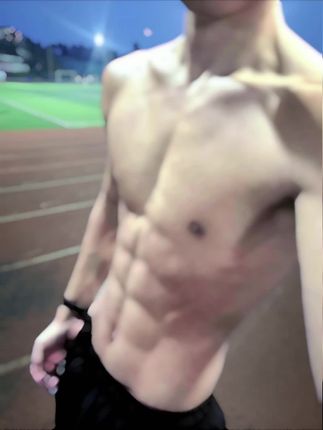 来个185体育生#肌薄男孩 #体育生 #训练