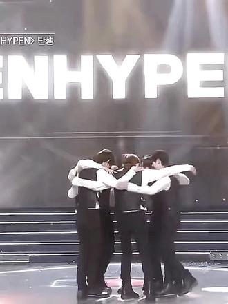 所以说永远多长
#enhypen #李羲承退团 #ehp #恩静