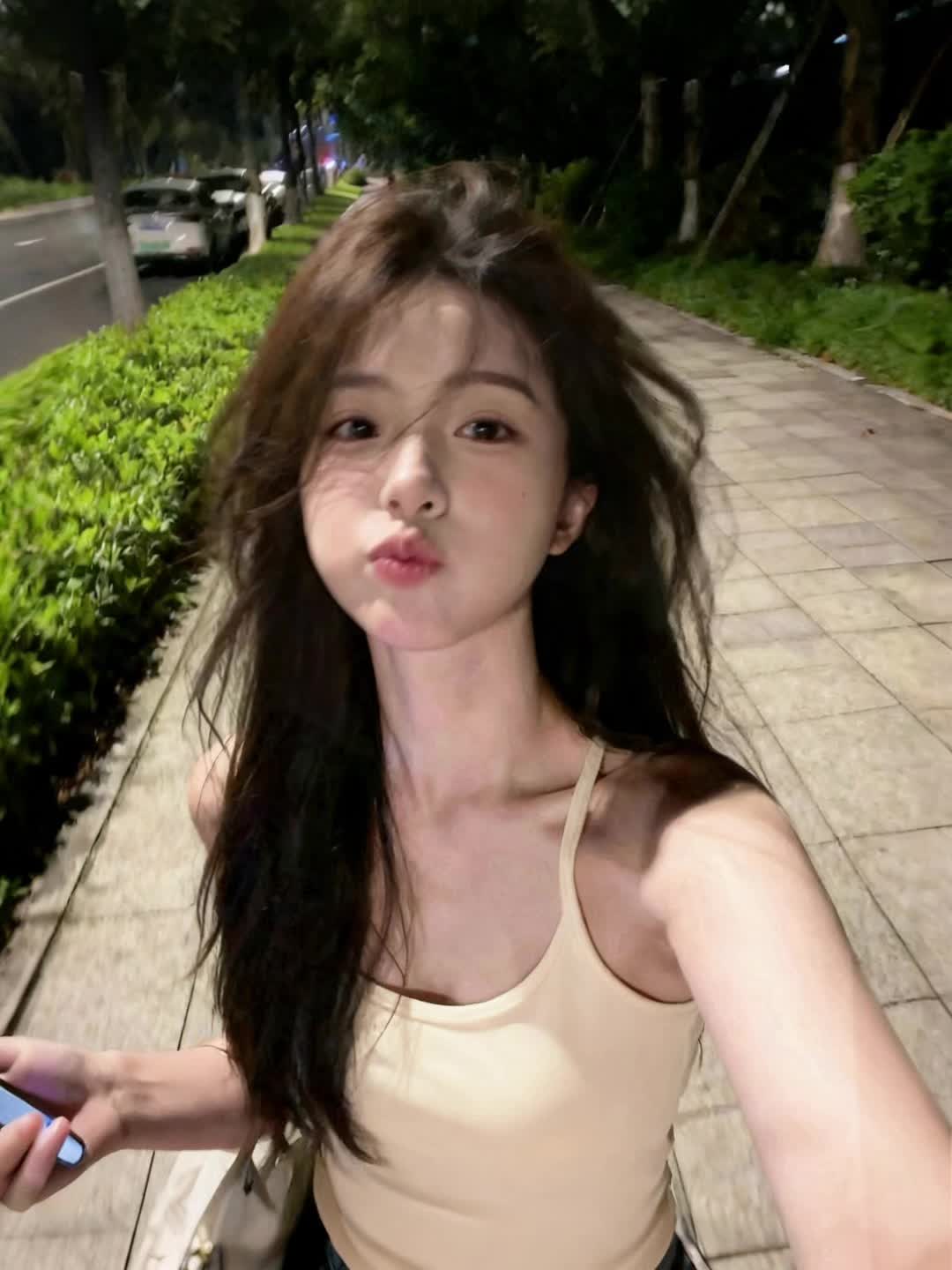 迷人如爱 沉默在深秋 (博主@Faint )