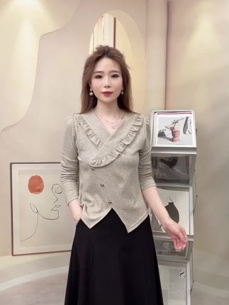 衣服显瘦太好看了#谁穿谁好看不分年龄段 #面料柔软舒适 #遮肉显瘦
