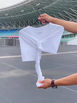 #夏季穿搭 #短袖t恤 #运动穿搭 #休闲百搭 #清凉一夏