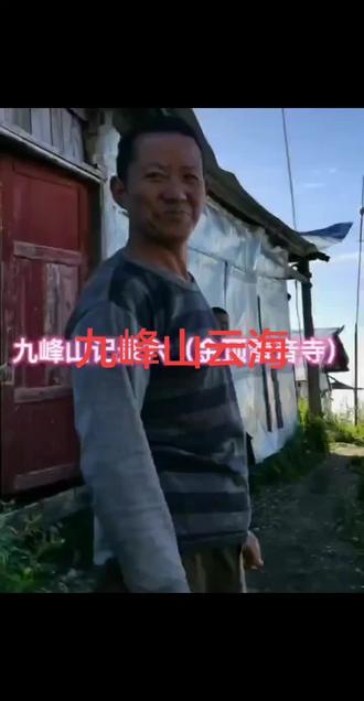 今天献上👧任夏作词作曲主唱的(我曾像傻子一样爱你)此曲主要表达了爱情中深情投入却最终受伤中的深情与无奈,描绘了从全心付出到拼命忘记的矛盾心情