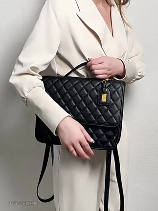 双肩包女通勤单肩背包小香风菱格鱼子酱链条大容量,#双肩包 #双肩包推荐 #通勤包包 #通勤包包分享 @DOU+小助手
