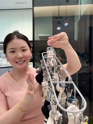 #好物推荐 阳台晒袜子神器防风挂袜架家用婴儿袜夹晾衣架多夹子内衣内裤专用#晒袜子神器#防风挂袜架家用#婴儿袜夹#晾衣架多夹子内衣内裤专用