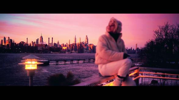 “神不能无处不在 于是就创造了母亲”#inmyfeelings #情绪短片 #青年创作者成长计划 #拍出电影感 #摄影