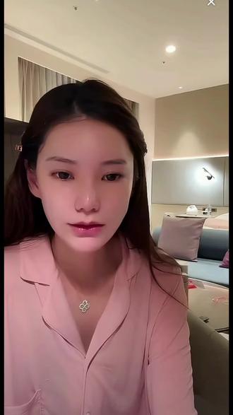 网友提问筱梅婚姻经营之道,筱梅:珍惜当下,不要为未知的事情而焦虑,过好现在的每一天!#马筱梅 #婚姻情感 #珍惜当下 #情感共鸣 #